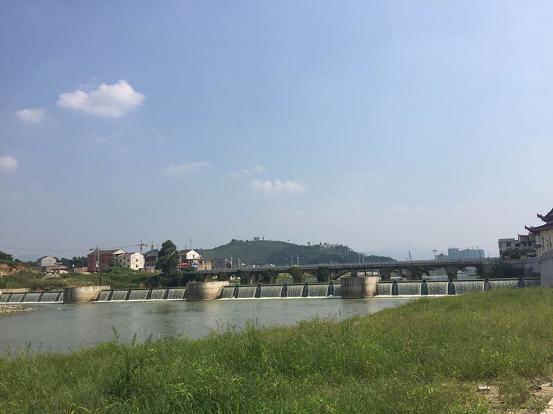 福建仙游縣金鳳霞苑鋼壩