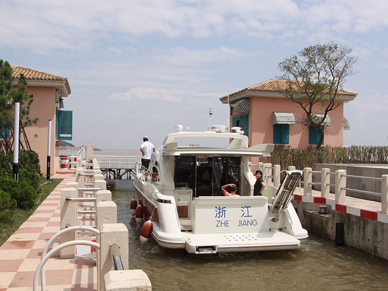 九龍山出海閘人字門船閘